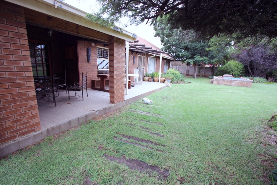 3 Bedroom Property for Sale in Riebeeckstad Free State